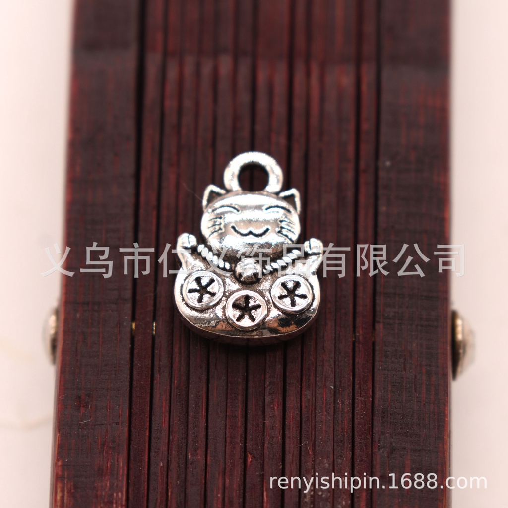 จี้สร้อยคอ สร้อยข้อมือ โลหะผสมสังกะสี รูปแมวนําโชค นําโชค สีเงิน สไตล์โบราณ