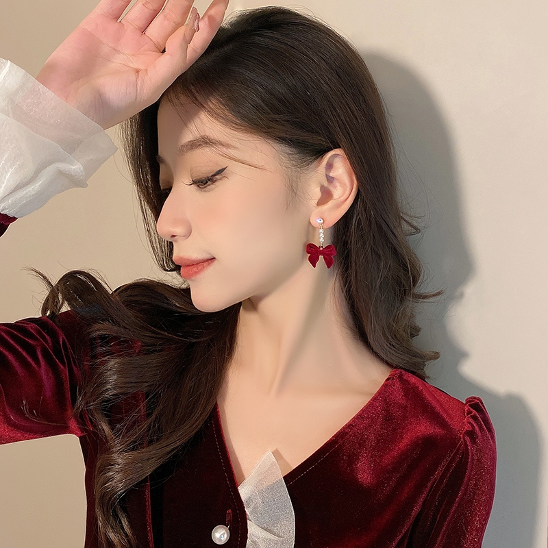 ต่างหู ผ้ากํามะหยี่ ประดับโบว์ สีแดง แฟชั่นฤดูใบไม้ร่วง สําหรับเด็กผู้หญิง