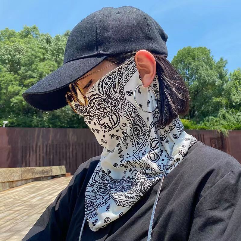 ผ้าบัฟ สไตล์เกาหลี   ลาย paisley มีที่เกี่ยวหู กันแดดกันฝุ่น✨ YKD