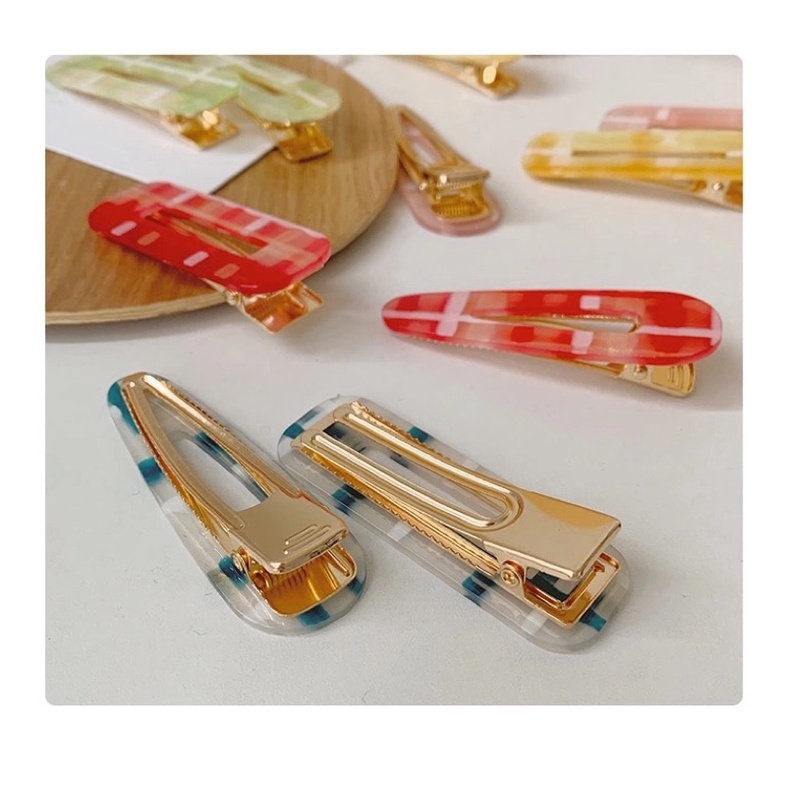 พร้อมส่ง  กิ๊บปากเป็ดสีสันสดใสเหมือนลูกกวาด ขนาด 6.8 ซม