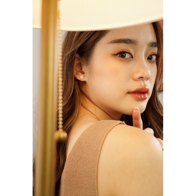 [พร้อมส่ง] (มีโค้ดลดทั้งร้าน) ต่างหู cream shell heart ❤️  เงินแท้ไม่แพ้ไม่คัน Silver 925 (ห่อของขวัญฟรีค่า)