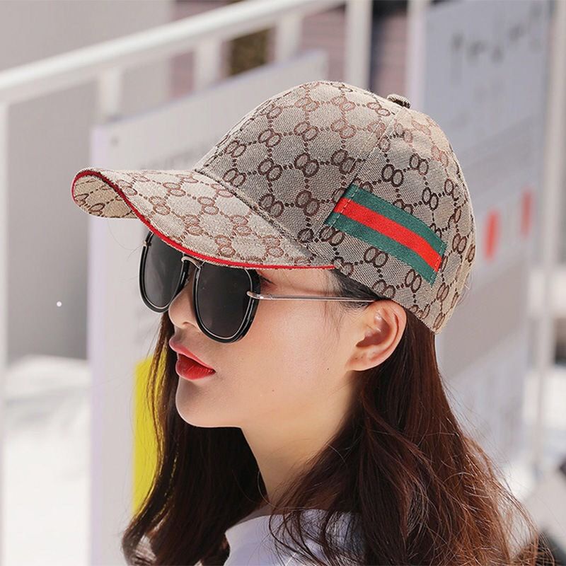 [พร้อมส่ง] หมวกแก๊ป ลายหลุยส์