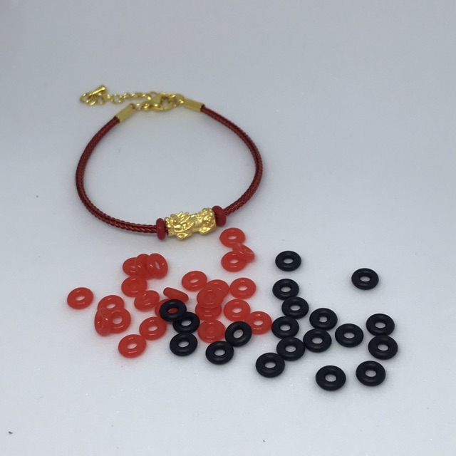 ยางกันชาร์ม ขนาด5-6mm มีหลายสี stopper beads