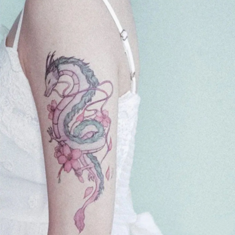 สติกเกอร์รอยสักชั่วคราว ลายมังกร เซ็กซี่ กันน้ํา สีสันสดใส 7 วัน