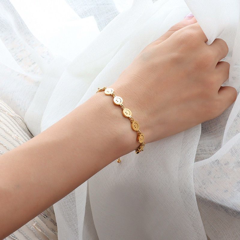 สร้อยข้อมือ กำไลข้อมือ Smiley ไม่ลอกไม่ดำ มี 2 สี (พร้อมส่ง)