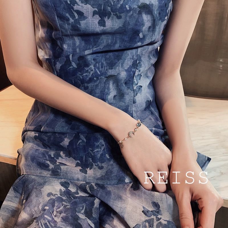 สร้อยข้อมือ ประดับจี้ดาว และดวงจันทร์ สไตล์เกาหลี เครื่องประดับสำหรับผู้หญิง