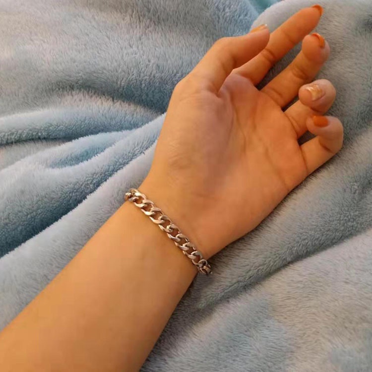 สร้อยข้อมือโซ่ สร้อยข้อมือ สไตล์ยุโรป เครื่องประดับ ผู้หญิงและผู้ชาย B61