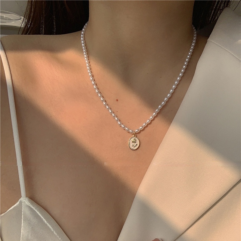 สร้อยคอโชคเกอร์ จี้ดอกทิวลิป ประดับไข่มุกธรรมชาติ คุณภาพสูง เหมาะกับของขวัญคนรัก