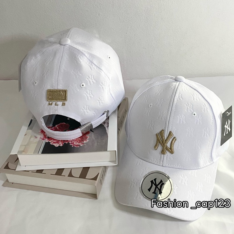 หมวกแก็ป งานผ้าพรีเมี่ยม ถูกสุดๆ คุ้มมากค่ะ พร้อมส่งจากไทย กดสั่งซื้อได้เลยค่ะ