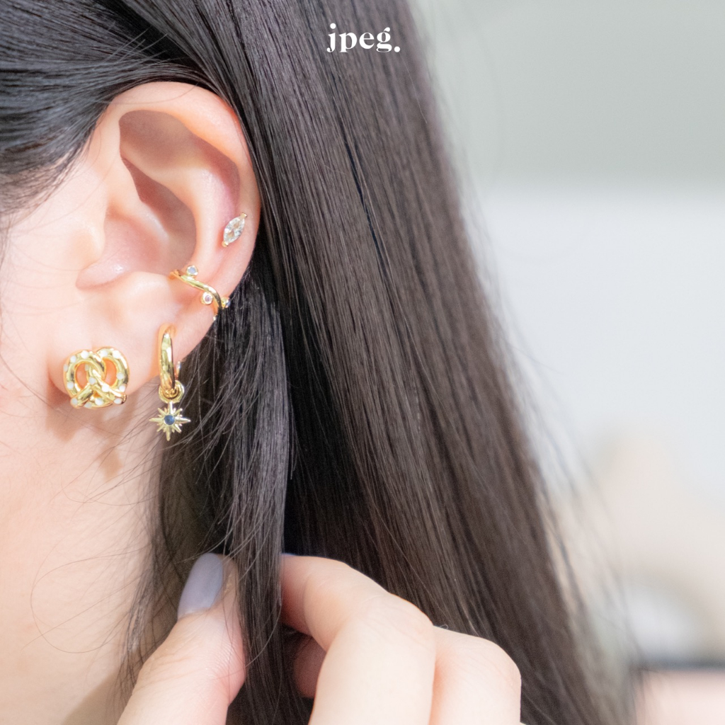(เฉพาะ 4.4 ลดเหลือ 108 บาท) - spaghetti ear cuff (brass)