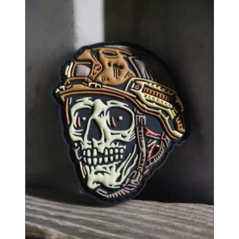 แผ่นแปะ​ ตีนตุ๊กแก​ GITD Skull Patch​ จากค่าย​ COOLGUYSURPLUS Made​ in​ USA​