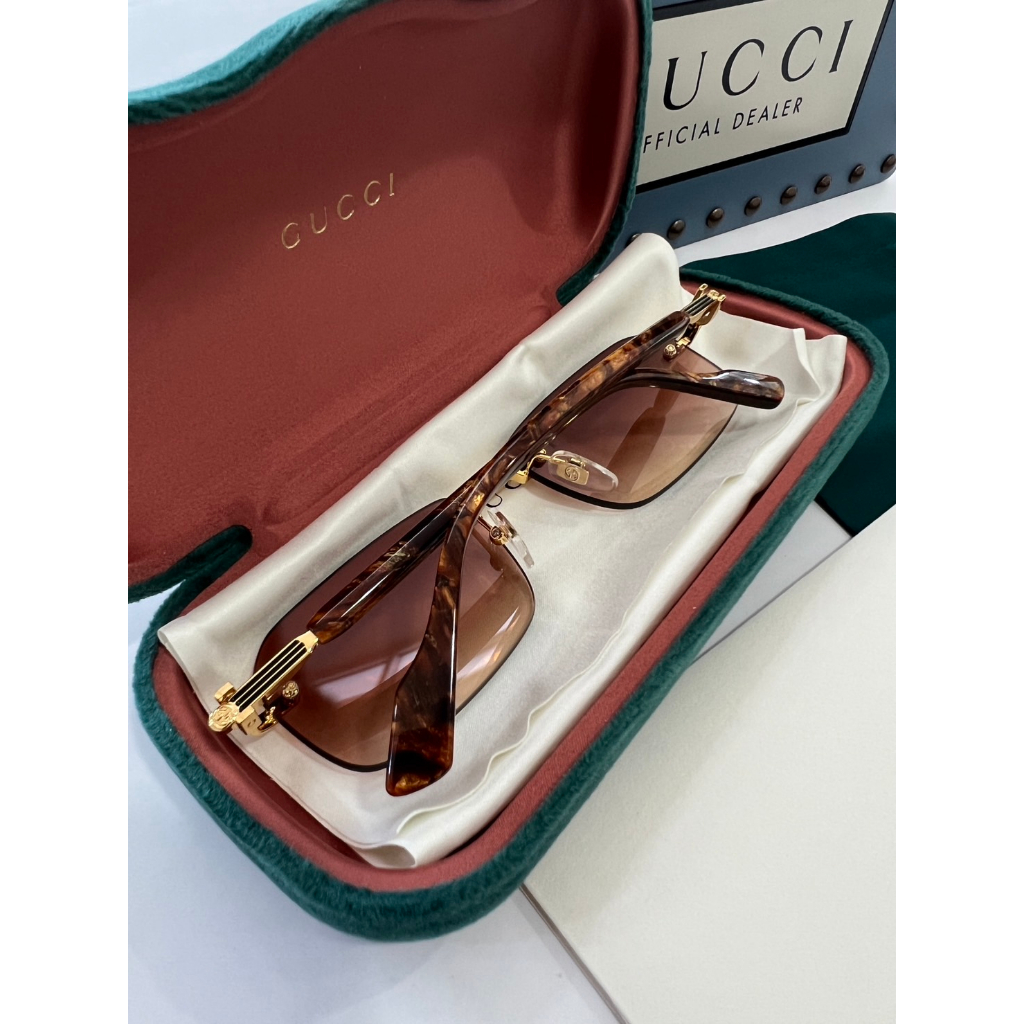 แว่นกันแดด Gucci รุ่นGG1221S สินค้ามาใหม่ ของแท้100% รับประกัน2ปีพร้อมอุปกรณ์ครบset