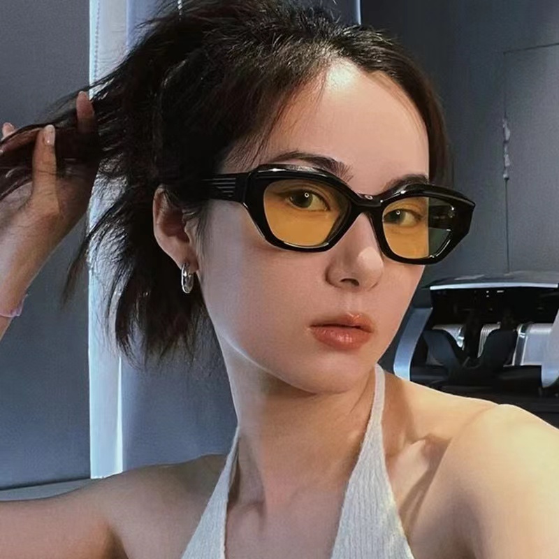 แว่นตากันแดด Y2K ทรงวงรี กรอบเล็ก สไตล์เกาหลี ยุโรป อเมริกัน ย้อนยุค สําหรับผู้หญิง ผู้ชาย