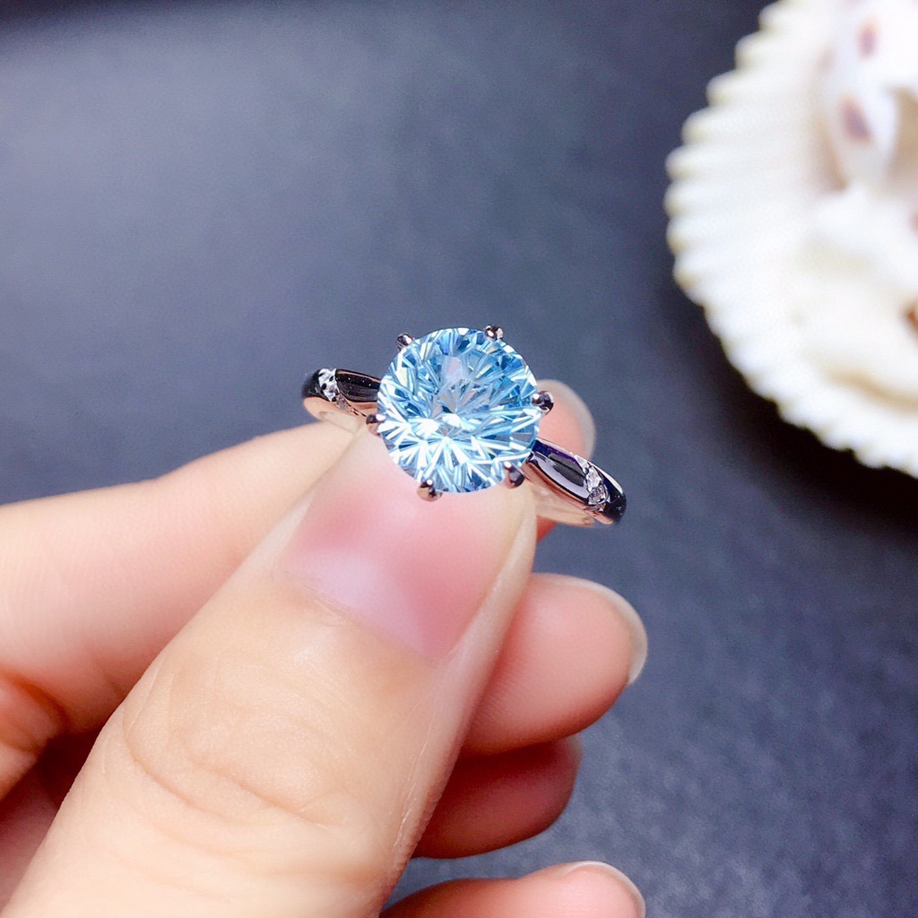 แหวนเพชรคริสตัลสีฟ้าสําหรับผู้หญิงแต่งงานคลาสสิก 6 กรงเล็บ 925