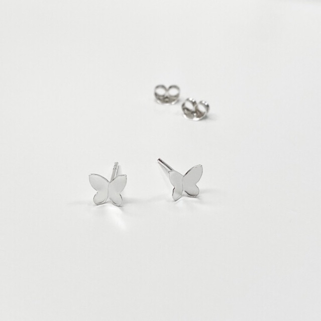 โค้ด 3F875 ลด 45.- Butterfly stud earrings / silver925 ต่างหูผีเสื้อ เงินแท้925 (ราคา/คู่) เหมาะกับคนแพ้ง่าย