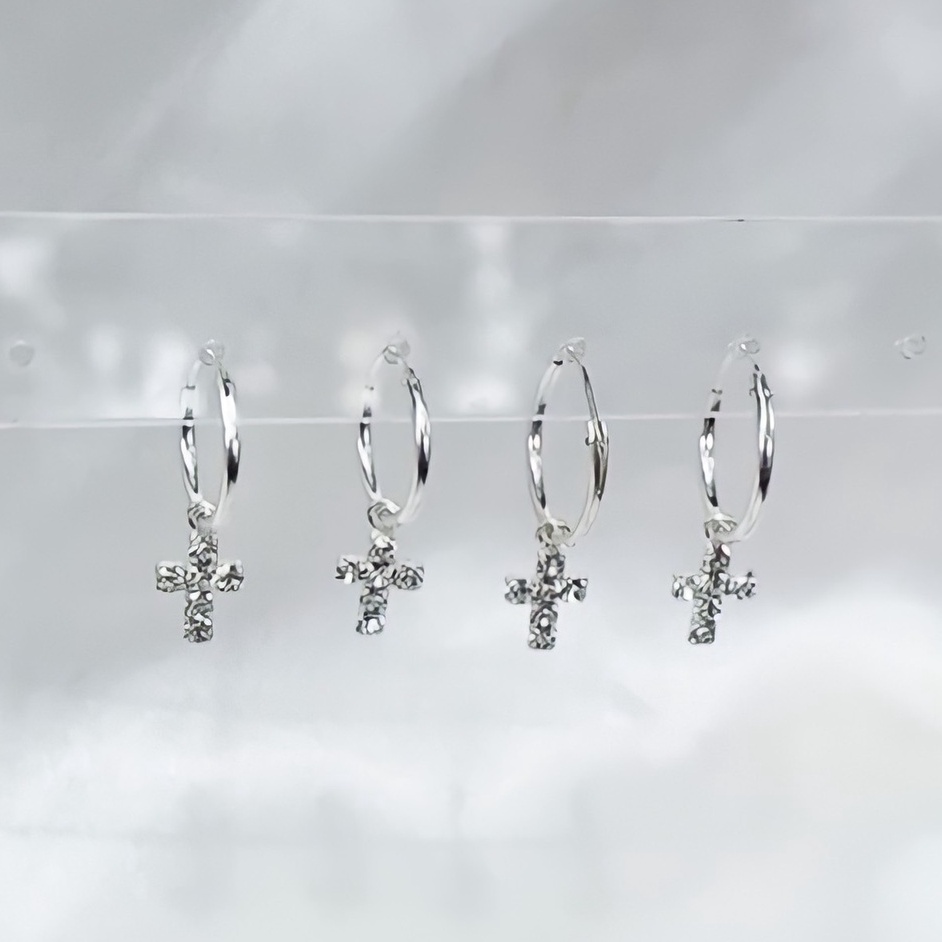 โค้ด 3F875 ลด 45.- // ต่างหูห่วงเงินแท้925 ห้อยจี้กางเขน / hoop earrings