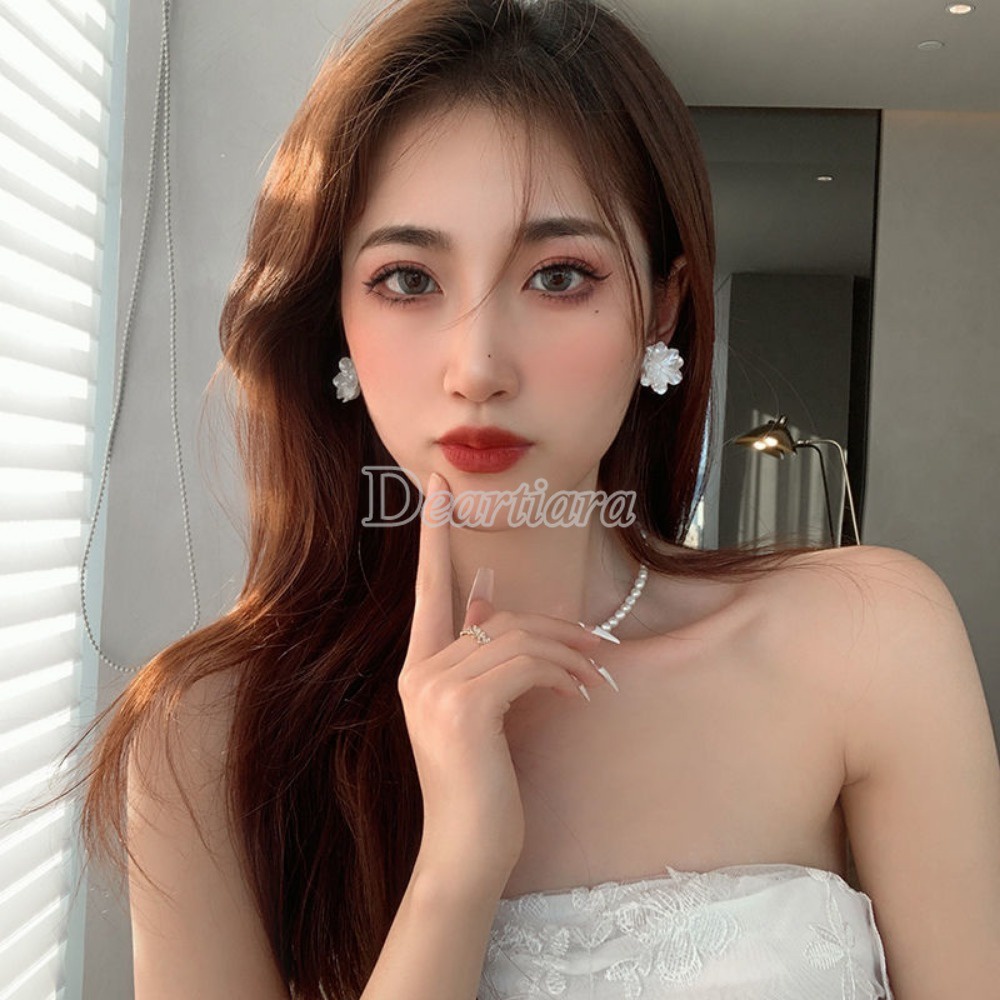 ใหม่ ต่างหู ลายดอกไม้ สีขาว สไตล์ฝรั่งเศส อินเทรนด์ สําหรับผู้หญิง