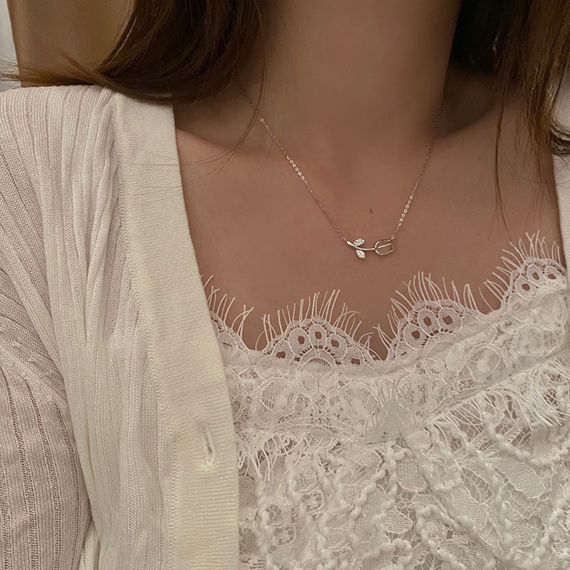 ใหม่ สร้อยคอโซ่ จี้ดอกทิวลิป โอปอล ระดับไฮเอนด์ ของขวัญสําหรับผู้หญิง