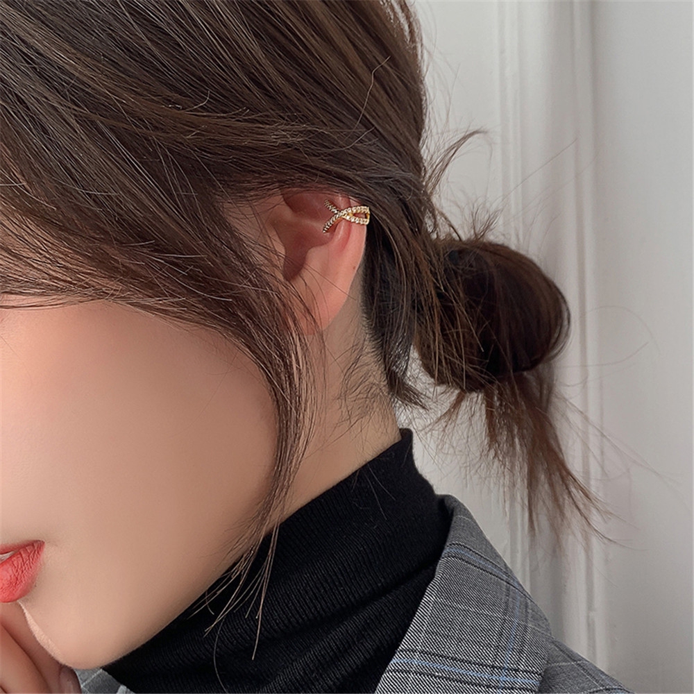 【COD Tangding】เครื่องประดับต่างหูเพชรสไตล์เกาหลีเรียบง่าย 1 ชิ้น