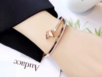 สร้อยข้อมือเหล็กไทเทเนียม ชุบไทเทเนียม 18K สีโรสโกลด์ ทอง เงิน ประดับเพทาย เข้ากับทุกการแต่งกาย สไตล์เกาหลี เหมาะกับของขวัญวันเกิด สําหรับเพื่อน
