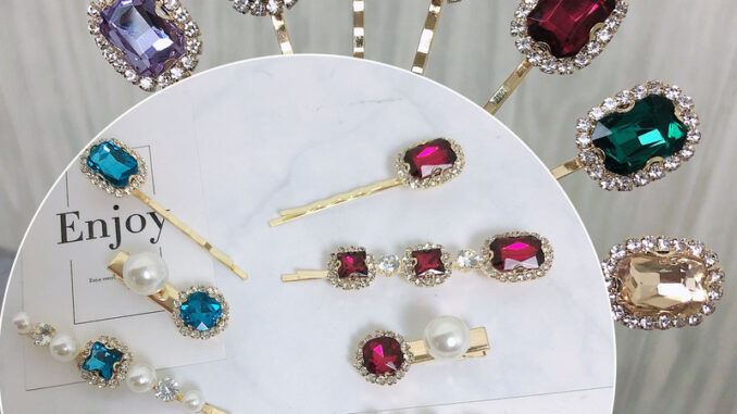 ชุดกิ๊บติดผม Rhinestone ย้อนยุคสีมรกตที่เรียบง่ายและสวยงาม