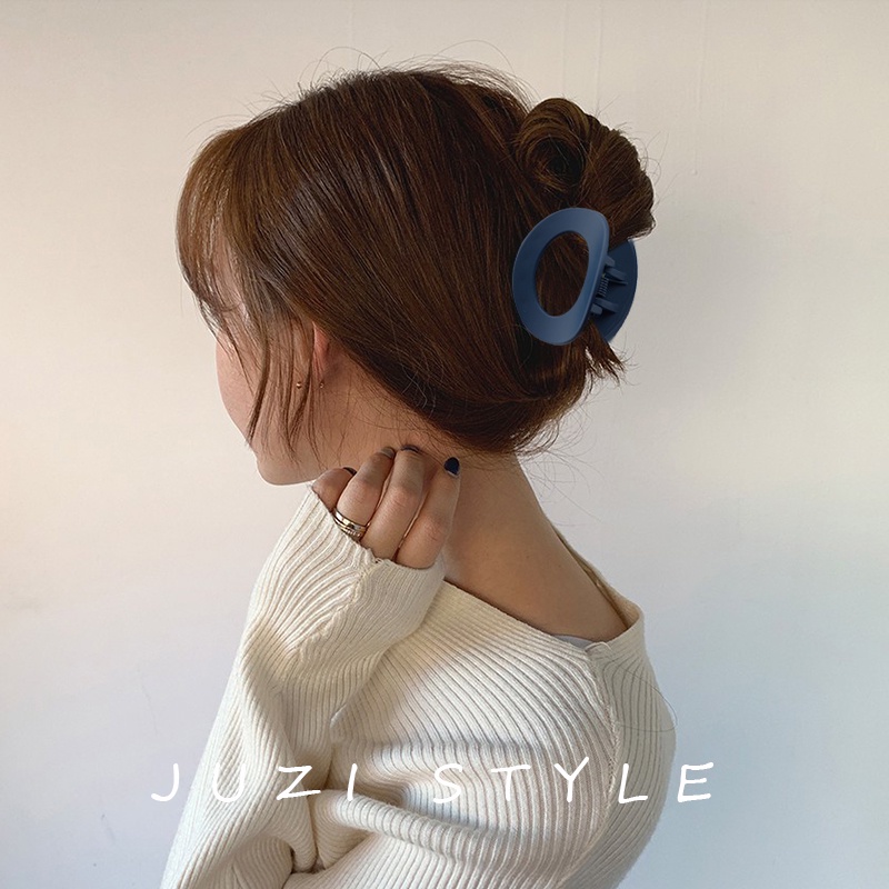 [ 1 Piece Random Color  Women Matte Hair Clips ] [ Ponytail Hair Holder Hairpins Hair Claw ] [ Student Casual Barrette Crab ]