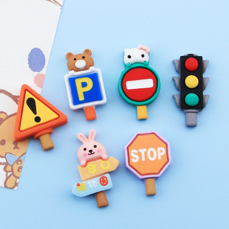 [4 @] For Jibbitz Crocs แผ่นสติกเกอร์เรซิ่น รูปคําสั่งจราจร โฮมเมด สําหรับติดตกแต่งตู้เย็น diy XDD