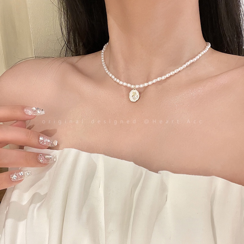 Ay(cn) สร้อยคอโชคเกอร์ จี้ลูกปัดไข่มุก ดอกไม้ ทรงกลม สีทอง เครื่องประดับ สําหรับผู้หญิง