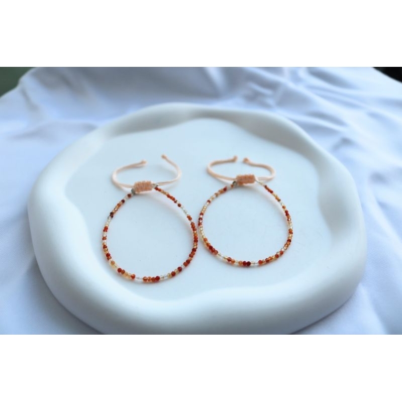 Carnelian - คาร์เนเลี่ยน หินเจียร 2-2.5 มิล สร้อยข้อมือ กำไล หินมงคล หินนำโชค หินปัดเป่าสิ่งชั่วร้าย