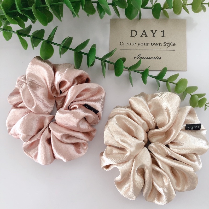 DAY 1 scrunchies โดนัทมัดผม ยางรัดผม