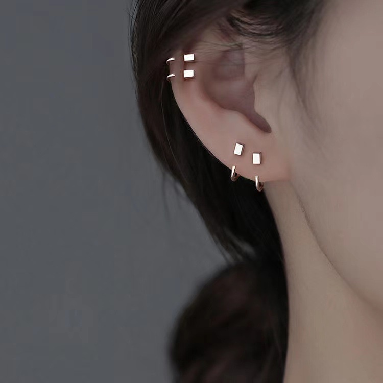 Fashion New Ins Style Small Square Ear Studs Female Small and Exquisite Small Ear Hoop Ear Hook Earrings Sleep Free Ear Piercing Ear Bone Stud