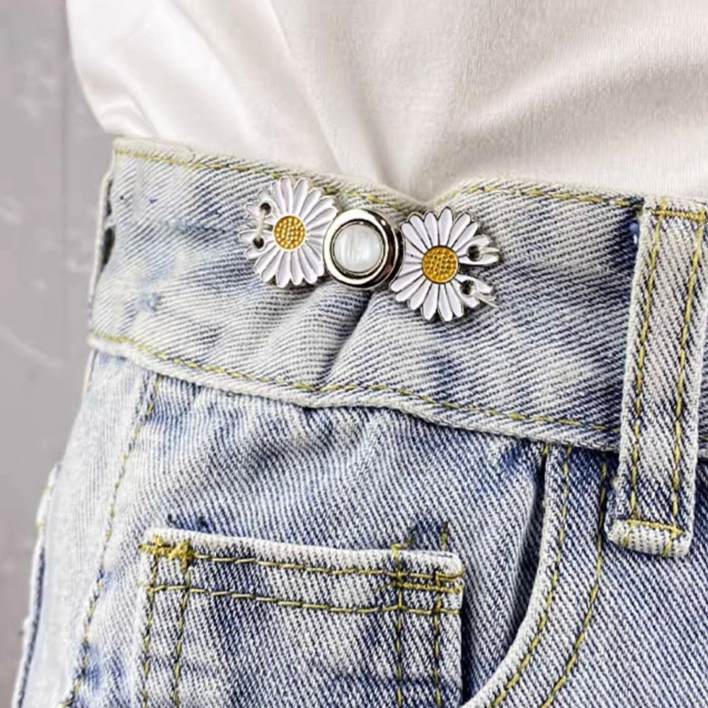 Fashion พร้อมส่งจากไทย กระดุมปรับเอว กระชับเอว กระโปรงกางเกง ลายดอกเดซี่ แบบเย็บ Q-161