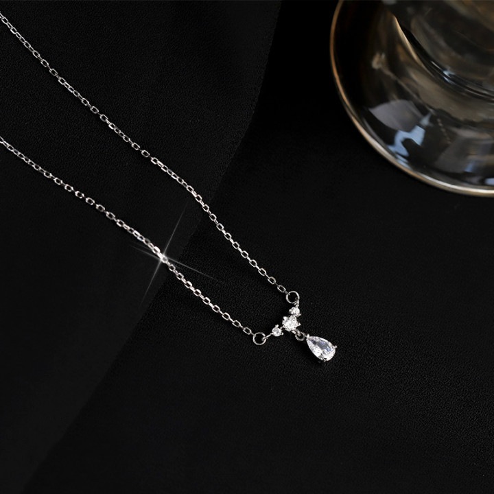 H&P Giftshop สร้อยคอสแตนเลสห้อยจี้พลอยเทียมรูปหยดน้ำ สามารถใส่อาบน้ำได้ ไม่ลอกไม่ดำ 1932