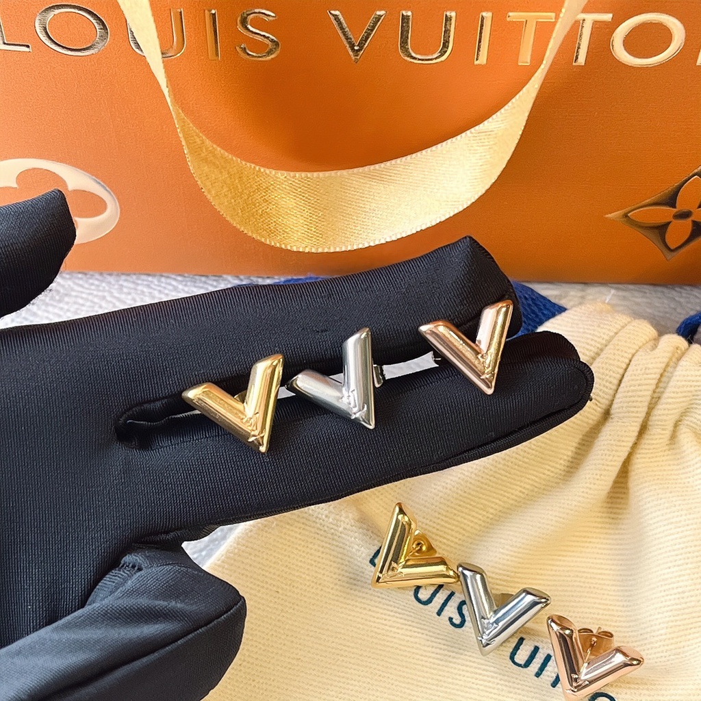 LOUIS VUITTON ต่างหูสตั๊ด เหล็กไทเทเนียม รูปโลโก้ตัวอักษร LV เครื่องประดับแฟชั่น สําหรับผู้หญิง