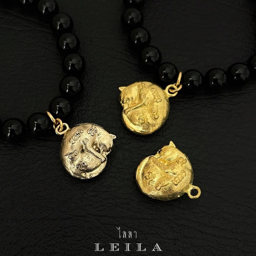 Leila Amulets พญาแมว กินหาง ห่วงห้อย (พร้อมกำไลหินฟรีตามรูป)