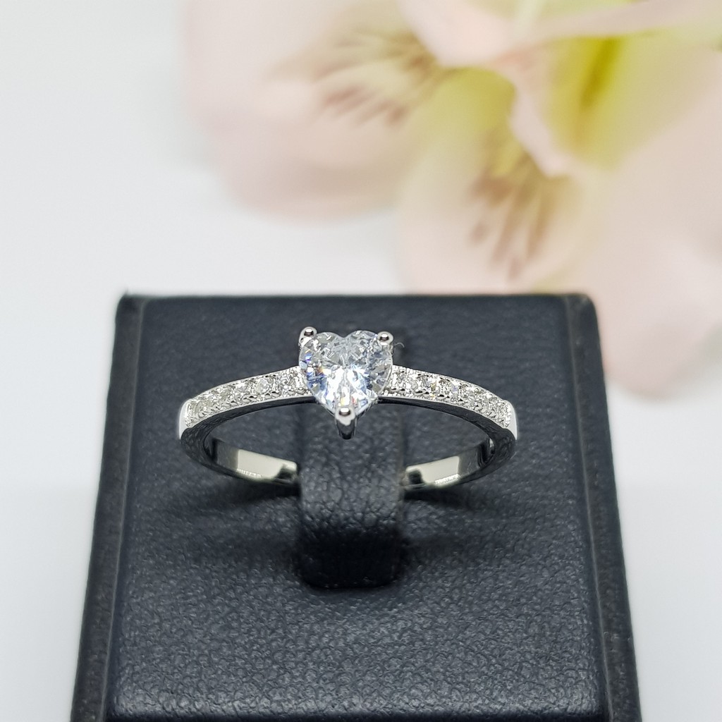 Memorine Jewelry แหวนเงินแท้ 925 ฝังเพชรสวิส (CZ) : ONLR424
