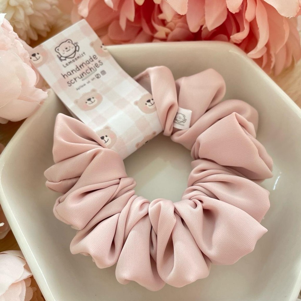 Scrunchie • Fluffy • Matte satin • Powder pink