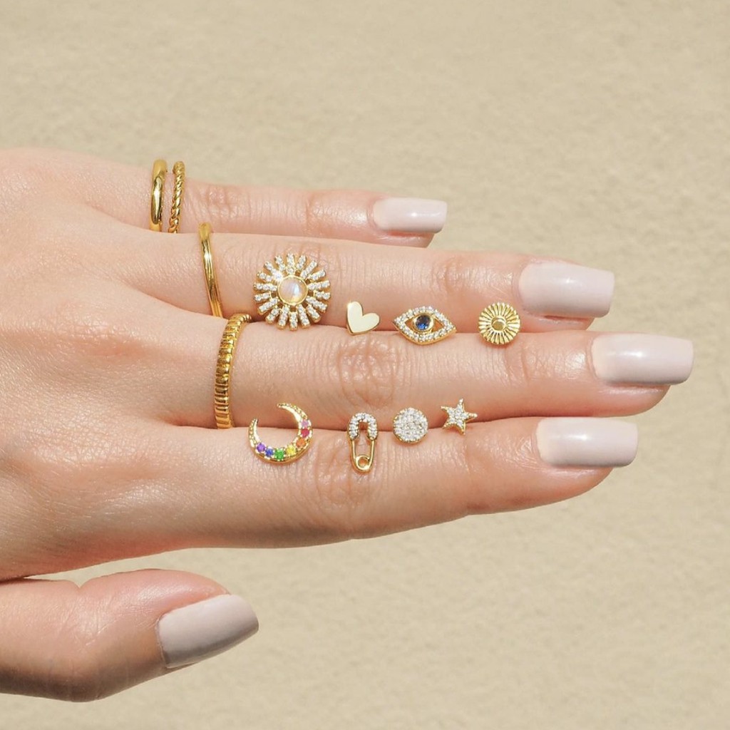 Shependence ต่างหูก้านนัยน์ตาปีศาจคริสตัล (The Eye Crystal Earrings)