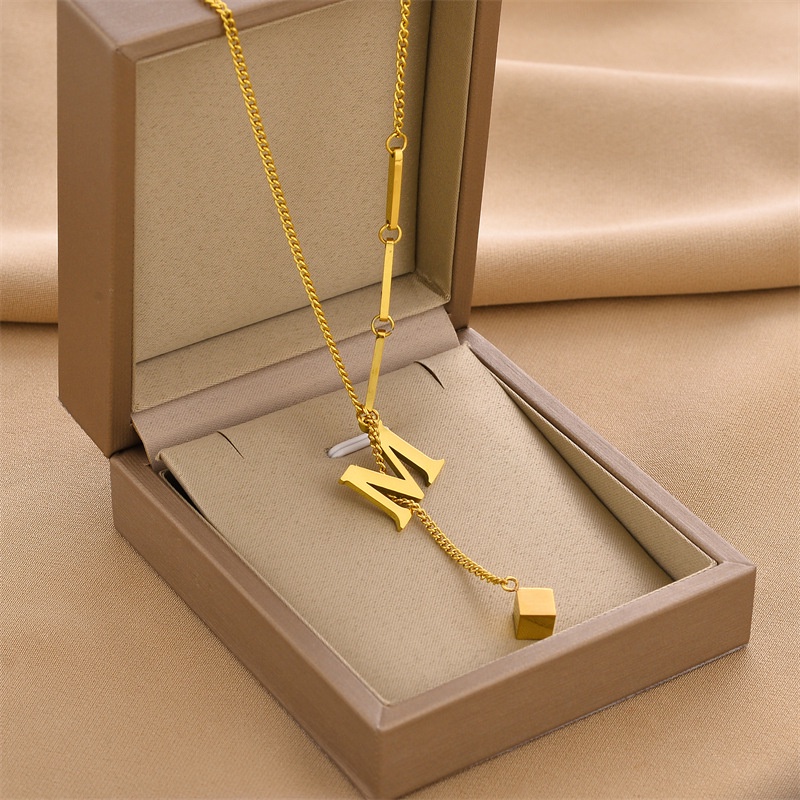 Tala สร้อยคอเหล็กไทเทเนียม ทอง 18K จี้ตัวอักษร M เครื่องประดับแฟชั่น
