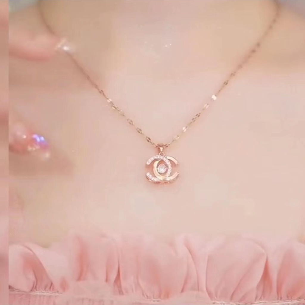 Xiaoxiangfeng Double C สมาร์ทสร้อยคอผู้หญิง Niche Design High-end แฟชั่นอเนกประสงค์อารมณ์ Clavicle CHAIN