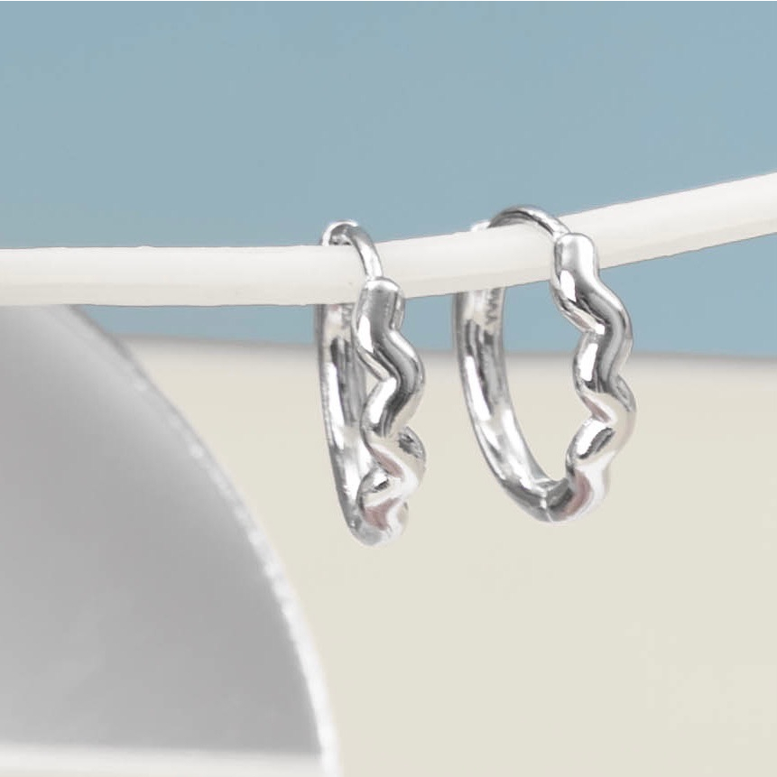 YVIS Loop Hoop Earring