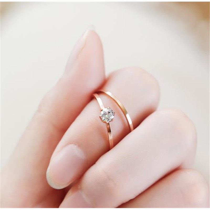 [ZOMI] แหวนหมั้นทอง 24k แหวนเหล็กไทเทเนียมใหม่ขายดีมากแหวนเพชรเม็ดเดี่ยว