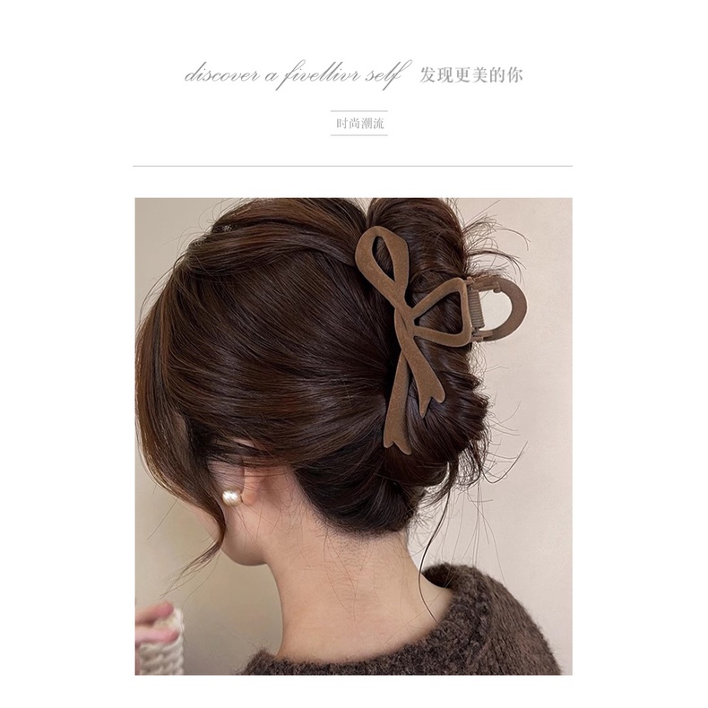 กิ๊บติดผม ผ้ากํามะหยี่ ประดับโบว์ ทรงไม่สมมาตร แฟชั่นสําหรับสตรี 2023