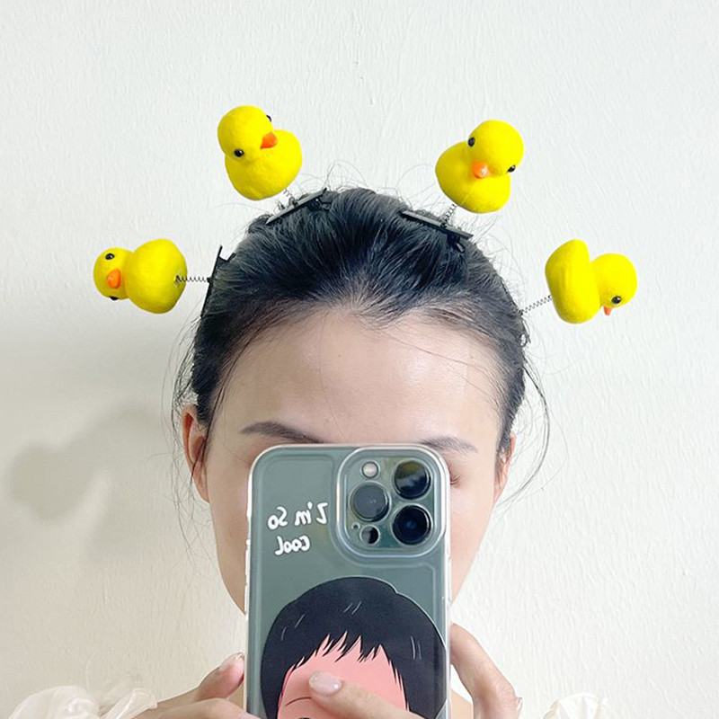 กิ๊บติดผม รูปการ์ตูนเป็ด สีเหลือง เหมาะกับของขวัญ แฟชั่นสําหรับเด็กผู้หญิง
