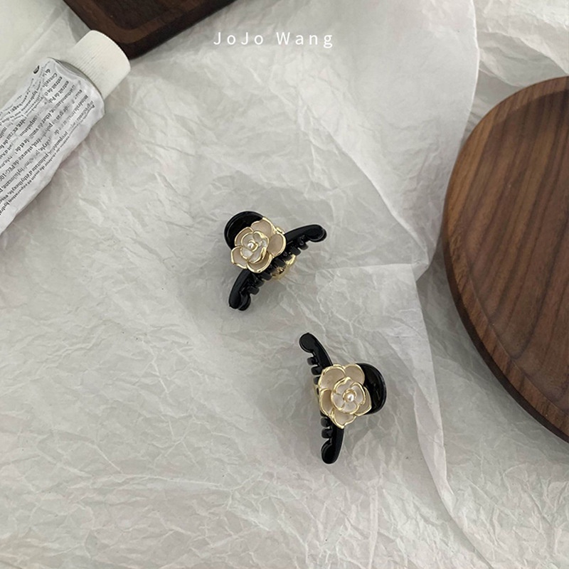 กิ๊บติดผมหน้าม้า ดอกคามิเลีย ประดับไข่มุก สไตล์เกาหลี 1 ชิ้น