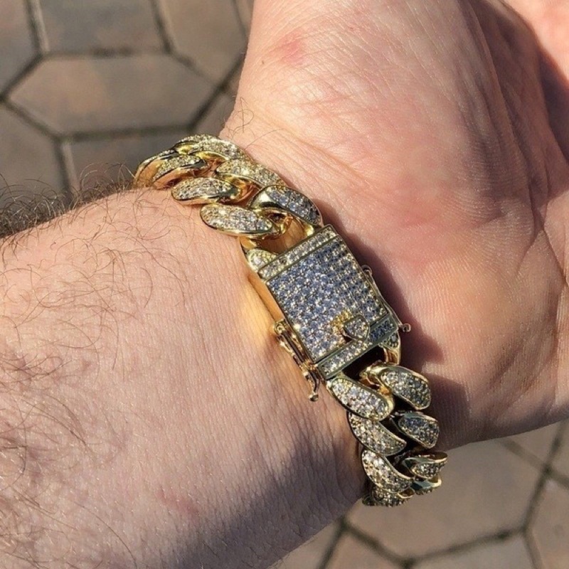 ข้อมือฝังเพชร ทอง18K