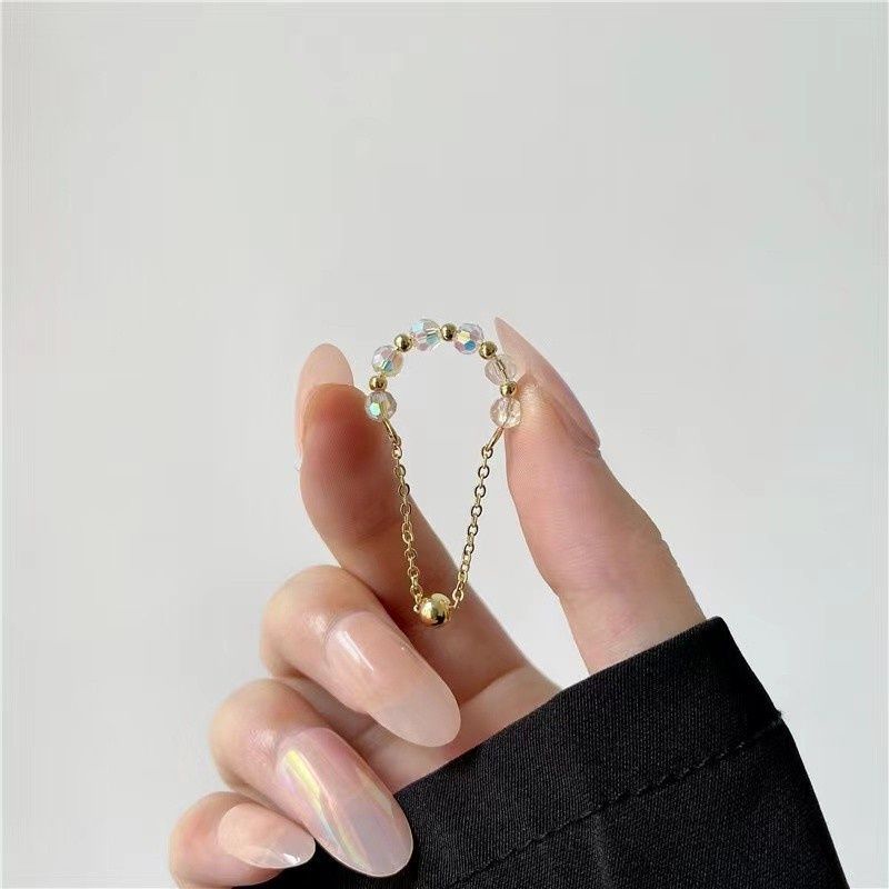 ต่างหูหนีบลูกปัดคริสตัลห้อยโซ่ • Crystal Beads Chain Ear Cuff