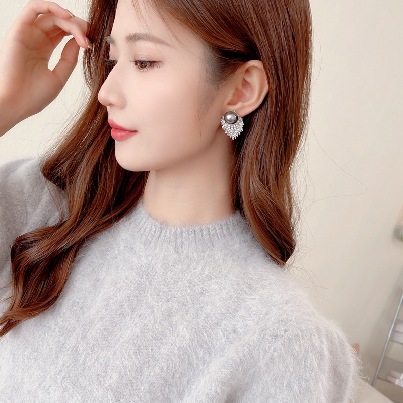 ต่างหูแฟชั่น ประดับมุก พลอยเทียม หรูหรา สไตล์เรโทร