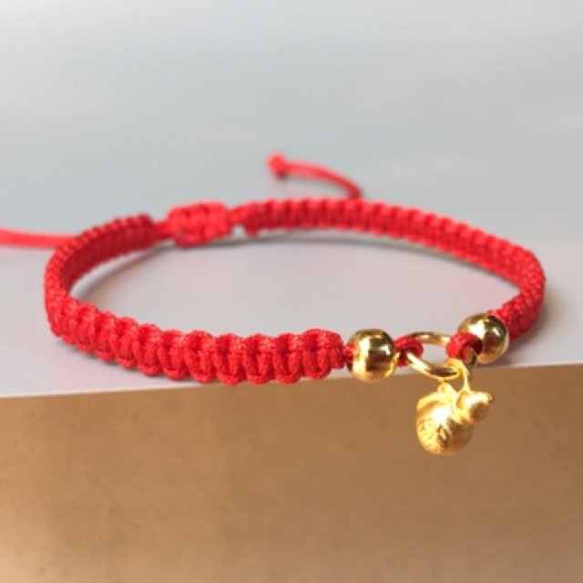 พรชีวิต :   ข้อมือด้ายแดง น้ำเต้าทองคำแท้ฮ่องกง  99.99 น้ำหนัก 0.1 g ⛩ งานปี่เซี๊ยะทองคำแท้