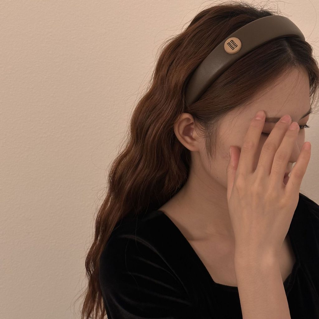 พร้อมส่ง ที่คาดผมฟองน้ำ Miu Miu แฟชั่น